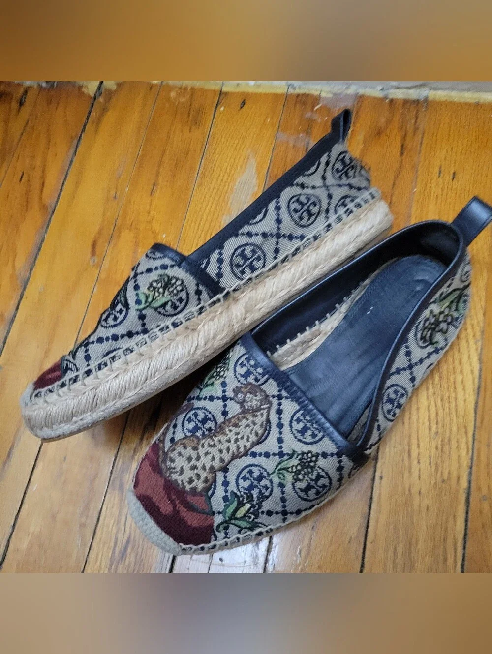Tory Burch Paid‎ Or Tory Cheetah Embroidered Espadrilles GUC